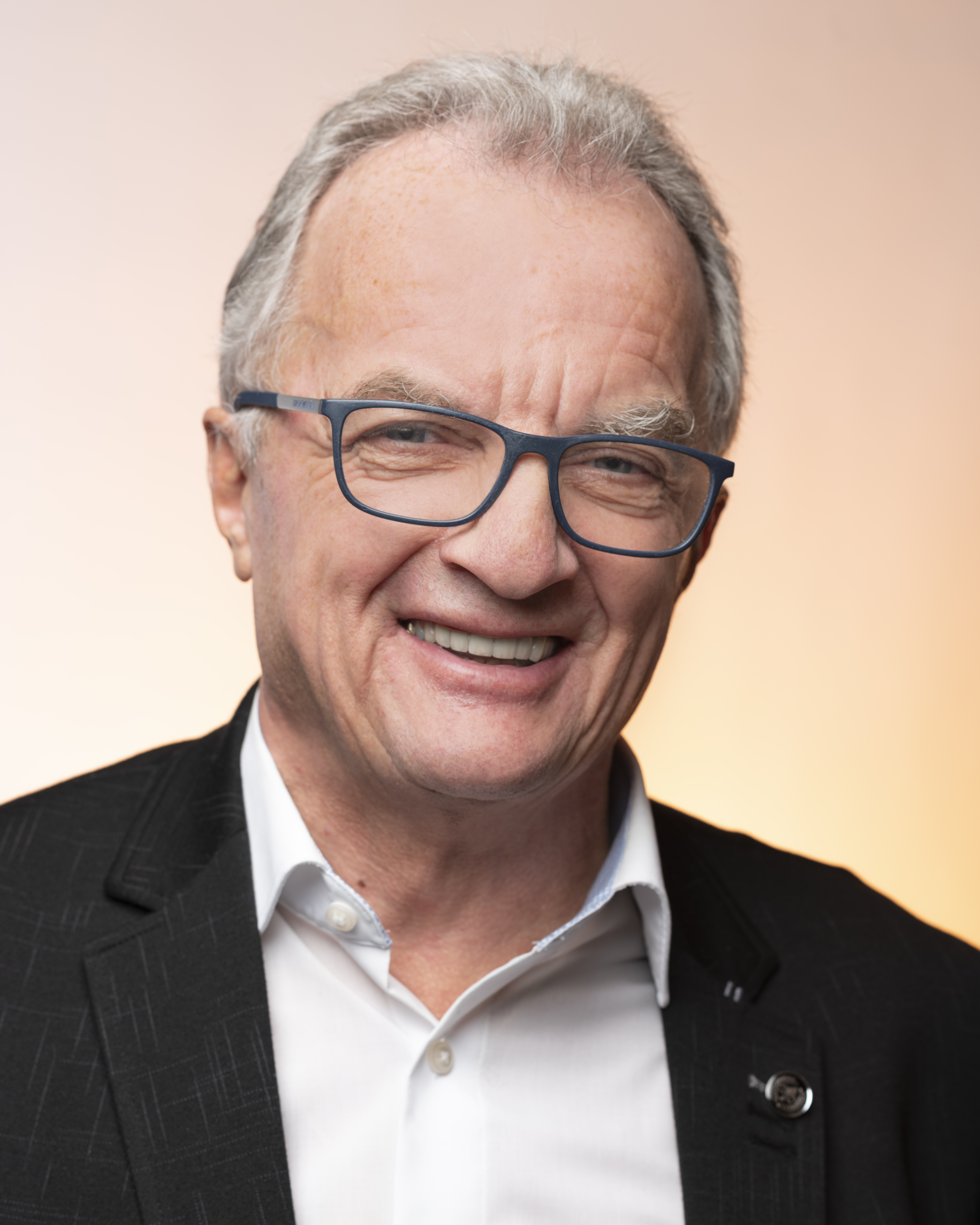 Ancien Président du Conseil de PubliGroupe, certifiée EQUAL-SALARY.