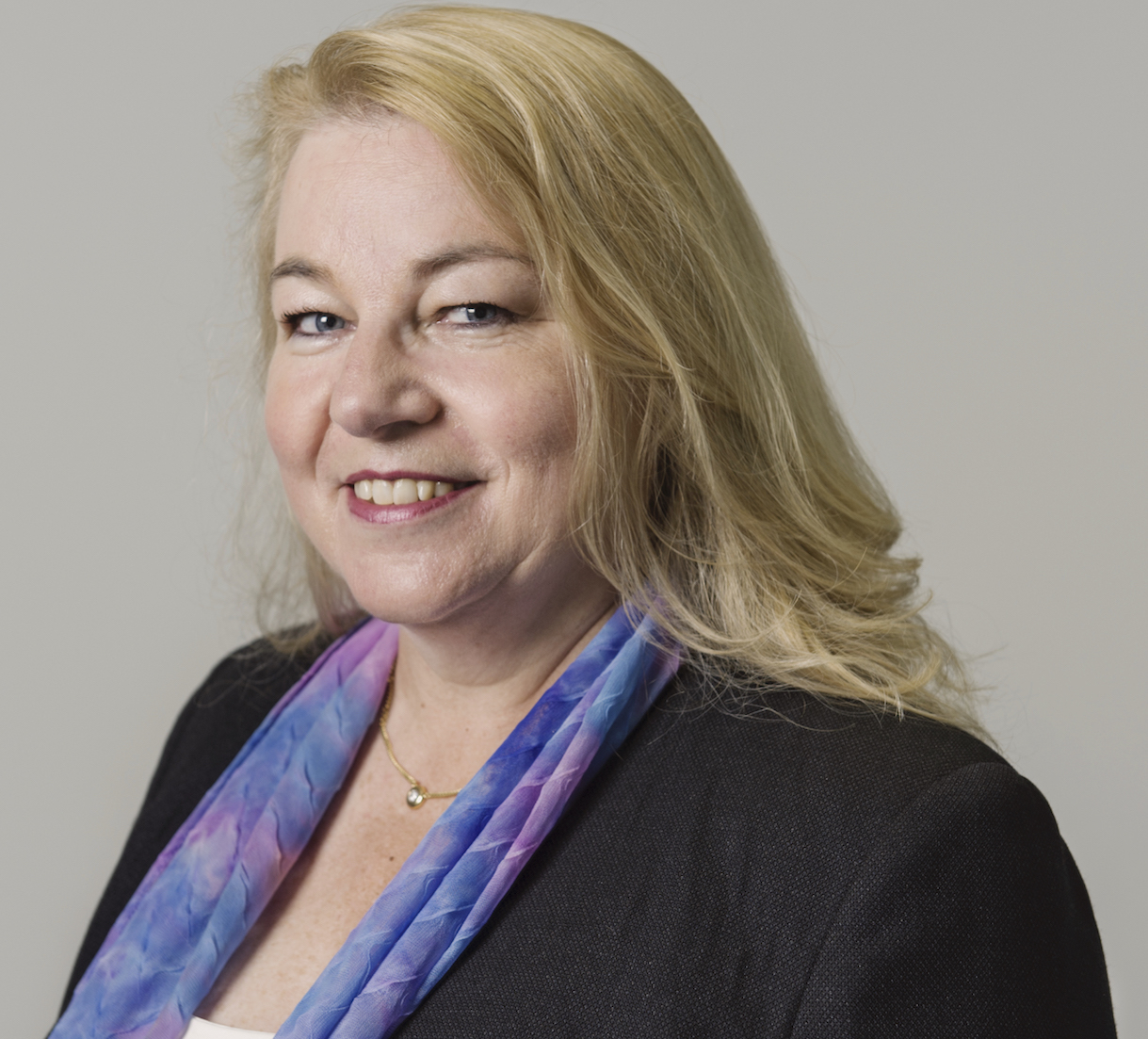 Former Group CFO Equatex, and MD in UBS Financial Services.